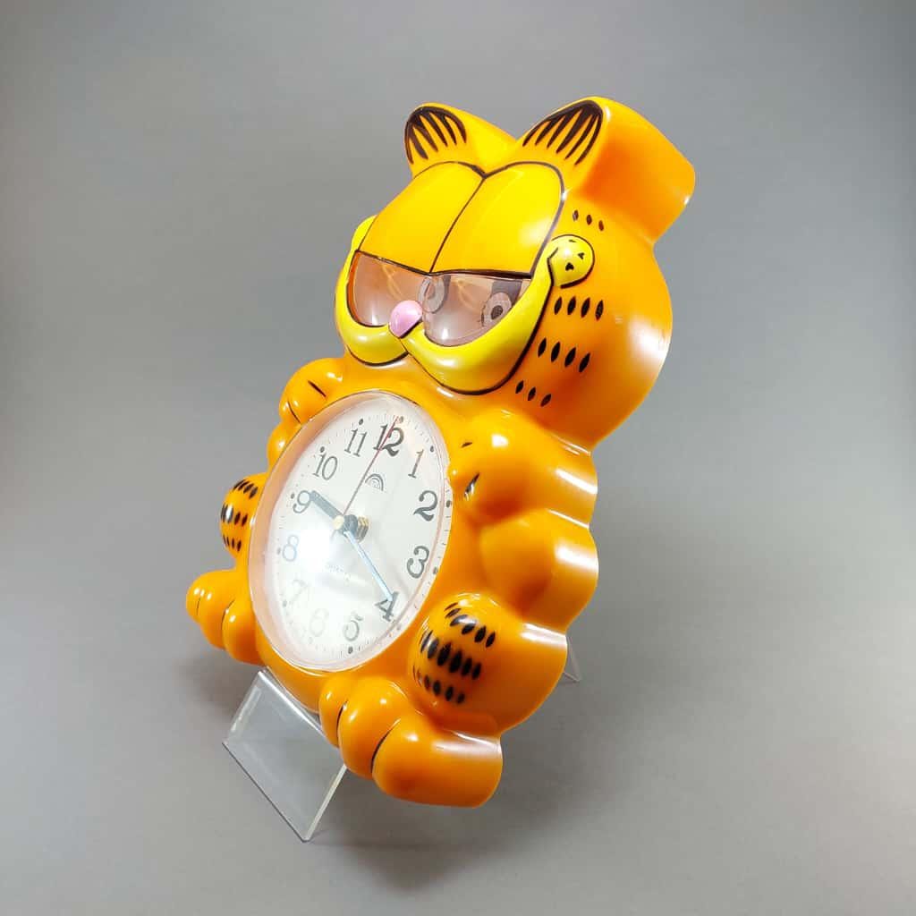 1980s Garfield Wall Clock: AETLDA Quartz, Retro Collectible (tail