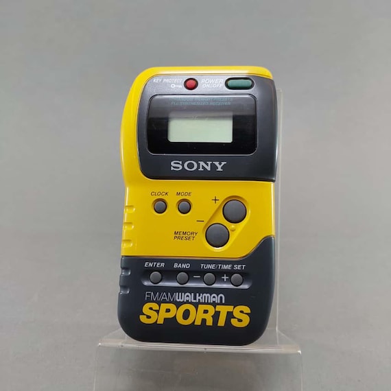 SONY SPORTS ラジオ　グレー/イエロー Vintage 1990s Sony Sports Radio SRF-M70 - Yellow FM/AM Portable