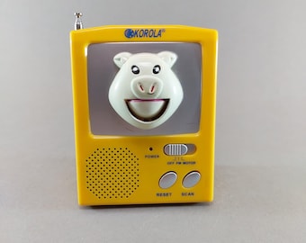 1990s Animated Pig FM Radio, Korola K-320 Moving Mouth Music, Retro Novelty Desk Decor