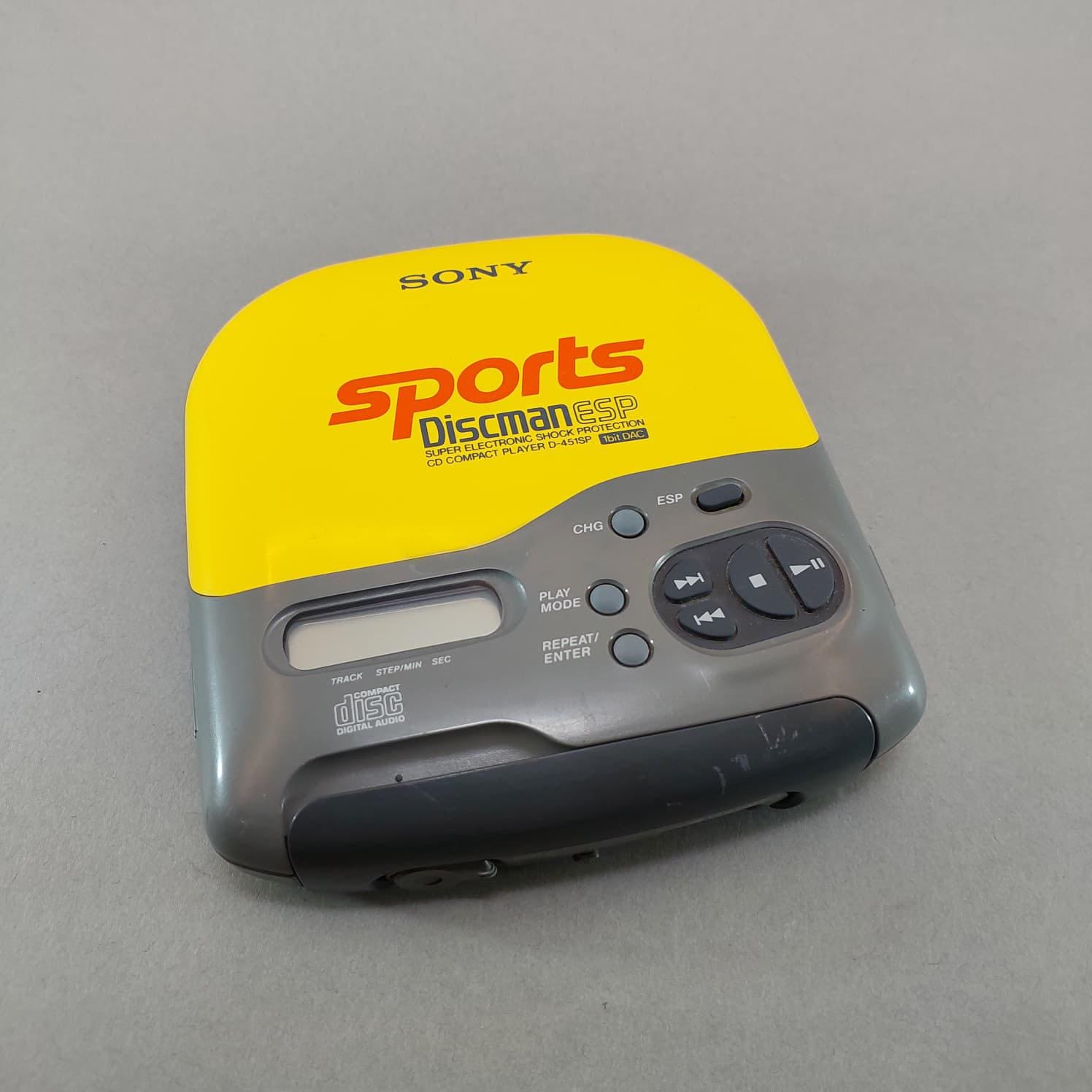 SONY Discman D-451SP 本体 ポータブルCDプレーヤー Sony Sports Discman D-451SP ESP Portable CD Player, 1990s Retro