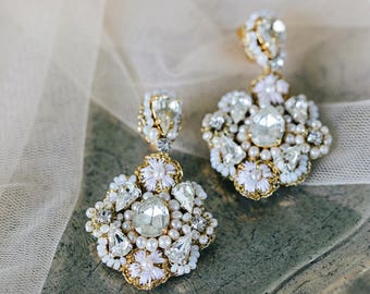 Chandelier Wedding Earrings | Gold Bridal Earrings | Crystal Earrings | Pearl Stud Earrings | Vintage Bridal Earrings | Statement Earrings