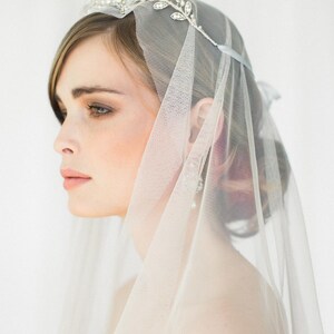 Tiara de novia eduardiano corona Plata encaje Couture boda headpiece Algo azul Aquarelle imagen 4