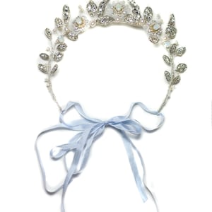 Tiara de novia eduardiano corona Plata encaje Couture boda headpiece Algo azul Aquarelle Powder Blue