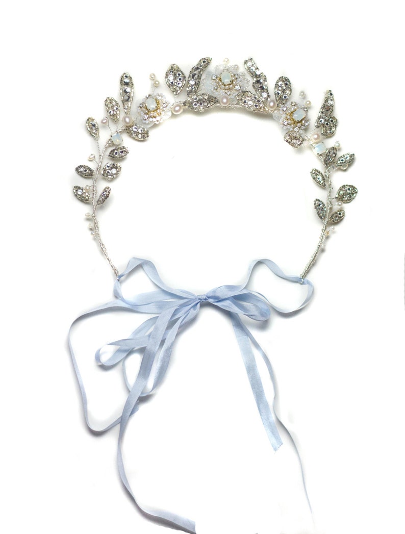 Tiara de novia eduardiano corona Plata encaje Couture boda headpiece Algo azul Aquarelle Powder Blue