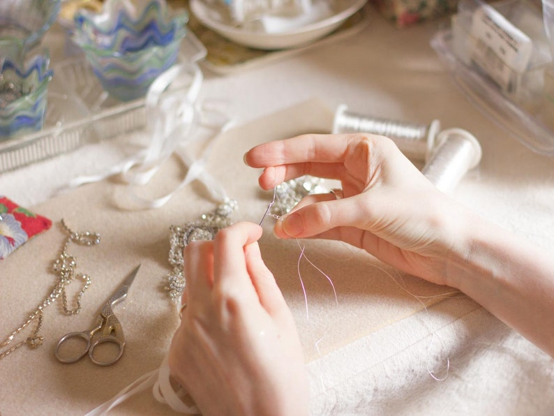 Simple Pearl Wedding Bracelet Vintage-Inspired, Floral Bridal Bracelet Something Blue Dainty Lace Bracelet for Bride HYACINTHE image 10