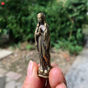 Pocket mary statue - Etsy 日本