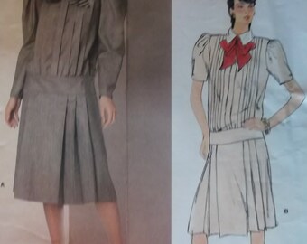 Vintage 1980's Misses Dress  Pattern Vogue 1255 Couturier Designer Albert Nipon, Size 12, Bust 34, Uncut