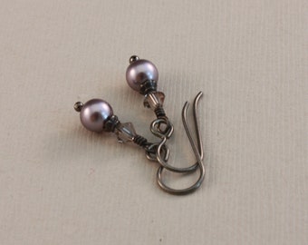 Niobium earrings, natural Niobium, Mauve crystal pearls and Greige crystals, petite non allergenic earrings by EarthsOpulence