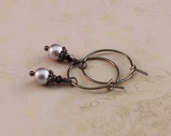 Niobium hoop earrings, natural Niobium with Lavender pearls, non allergenic pierced hoops by EarthsOpulence