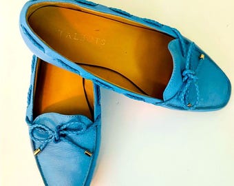 Mocasines de conducir Talbots de cuero azul claro, talla 7.5 M