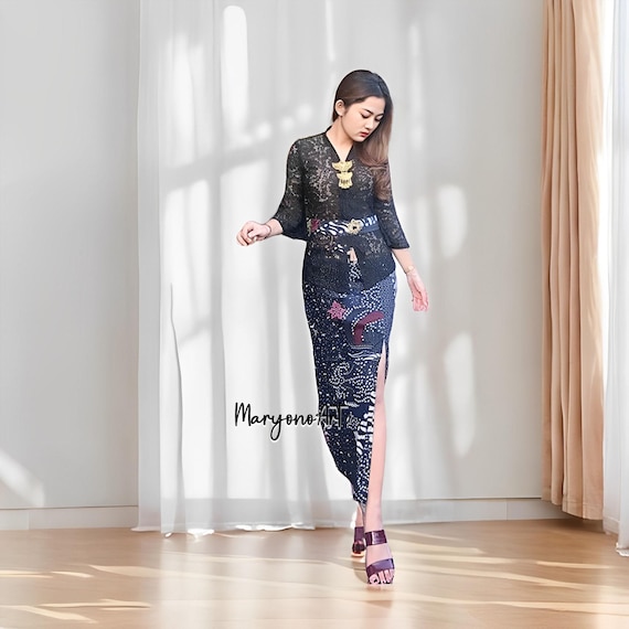 modern balinese dress This kebaya made from the most exquisite materials that exudes elegance and sophistication. To honor the spirit of Galungan and Kuningan, we're offering an exclusive #balinesetraditionalattire #busanaadatbali #exclusivebalinesetraditionalattire