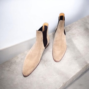 Botas Chelsea de ante camel hechas a mano: Botines con elástico lateral para hombre