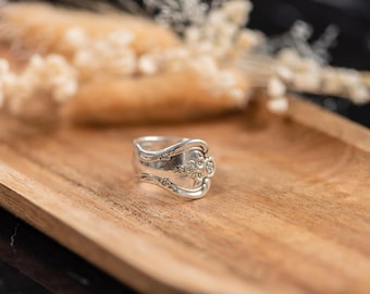 MAGUY - Custom-made spoon handle ring - vintage retro silver-plated metal spoon, upcycled and handmade