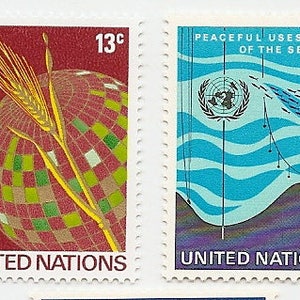 95 Vintage Unused UNITED NATIONS STAMPS image 7