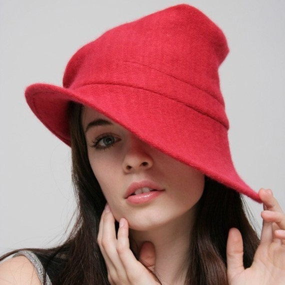 Items similar to 1940 style cashmere hat on Etsy