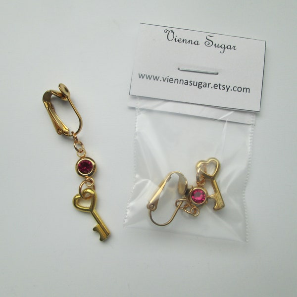 Gold Heart Key Clip On Dangle Belly Ring Fake Navel Piercing with Magenta Rhinestone