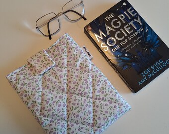 Quilted Book Sleeve