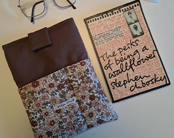 Floral Book Sleeve with Pocket