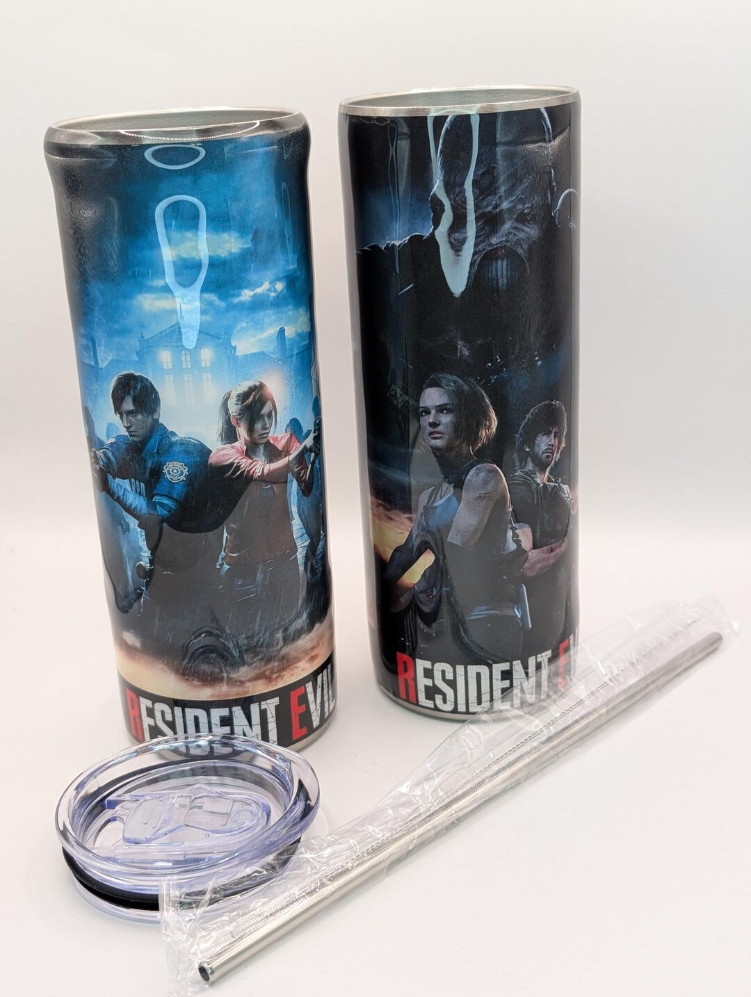 Gobelet Isotherme Resident Evil - Inox, Design PlayStation 5, état Comme Neuf