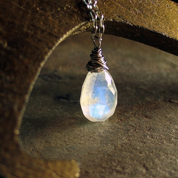 Moonbeam Pendant