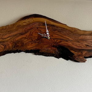 Natural Oak Clock, Tree Slice Art, Live Edge Wall Clock, Farmhouse Style  Wooden Decorative Home Decor, Bar or Pub Decoration Wall Clock