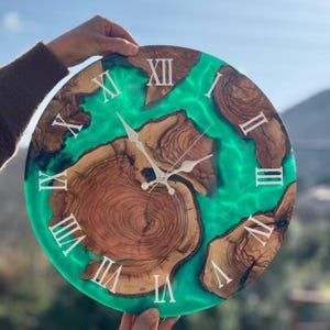 Live Edge Modern Epoxy Clock, Custom Made Resin & Olive Wood Wall Clock, Made To Order Personalized Clock with Epoxy Resin Olive Wood