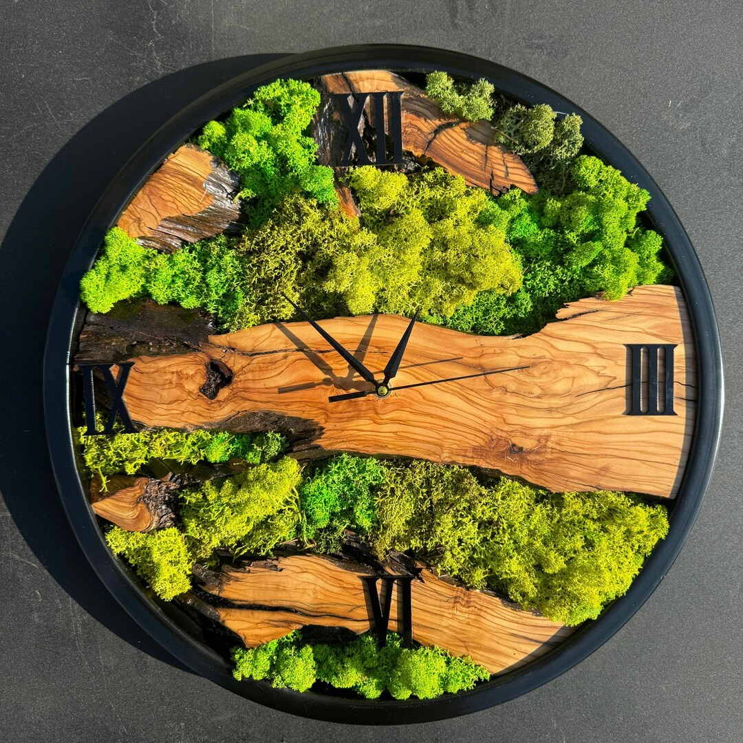 Handmade Olive Wood Natural Wall Decoration Design Clock, Moss Wall ...