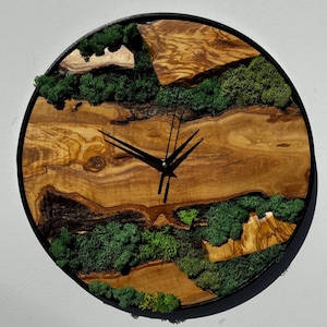 Reloj de pared grande de madera de olivo y musgo, reloj de pared de metal y madera de olivo, decoración de pared natural, reloj de pared de madera y musgo hecho a medida