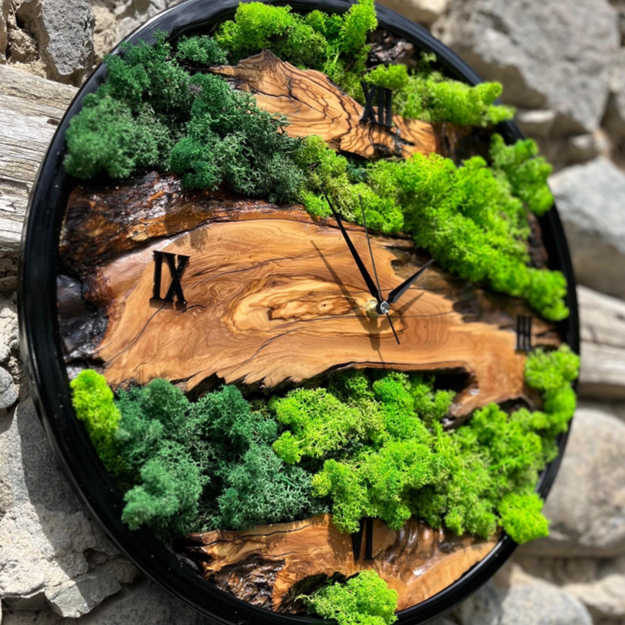 Large Mossy Farmhouse Clock, Vertical Garden With Live Moss, Rustic ...