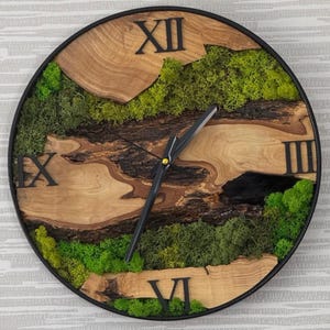 Moss Wall Clock, Custom Moss & Wood Wall Clock, Living Room Decor, Home Decor, Olive Wood and Moss Wall Clock, Custom Wooden Wall Clock