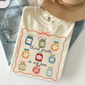 Third Grade Teacher Shirt Comfort Colors 3rd Grade Teacher T Shirt Back to School Teacher T-shirt For Teacher Appreciation Gift