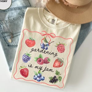 Gardening Shirt Comfort Colors Plants Lover Shirt For Gardener Gift Farmers Market Tee Cottage Core Clothes Shirts For Gardening Moms