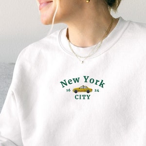 Embroidered New York Sweatshirt New York City Trip Crewneck NYC Sweater Embroidery NY Lover Gift Big Apple Embroidered Sweatshirt