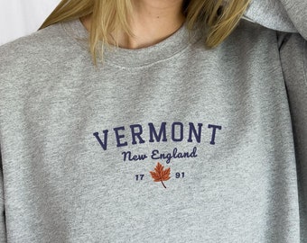 Vermont Embroidered Sweatshirt Vermont State Crewneck New England Embroidery Sweater Vermont Souvenir Vintage Vermont Sweatshirt