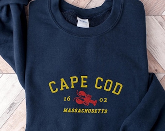 Cape Cod Embroidered Sweatshirt Cape Cod Crewneck Massachusetts Embroidery Sweater Cape Cod Souvenir Vintage Cape Cod Sweatshirt