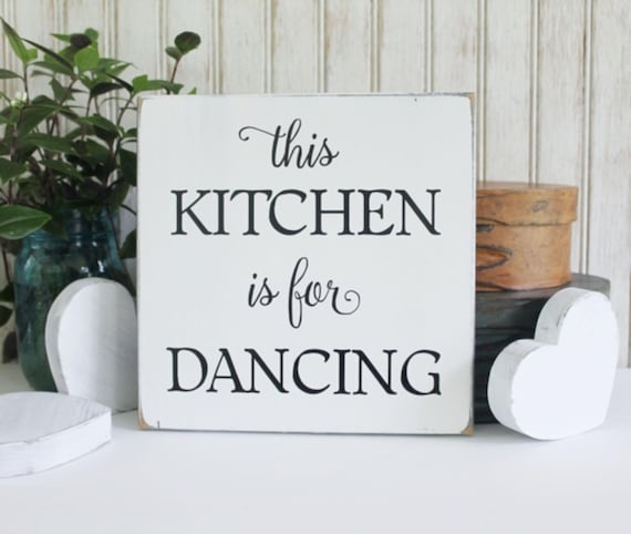 Targa In Metallo Decorativa 'This Kitchen Is For Dancing' - Poster In Latta Vintage 20,3x30,5 Cm Con Fori Preforati - Decorazione Da Parete Per Cucina, Garage, Bar, Interni/Esterni