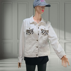 Christopher & Banks Pre-Loved White Jean Jacket with Leopard Print Accents - Ladies Large