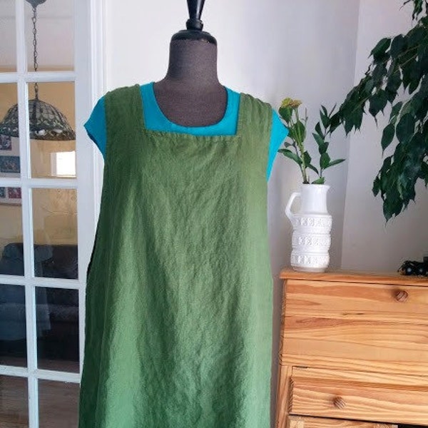 Linen Jumper Dress.  Linen Apron Dress.  Artist Smock. Reversible with pockets