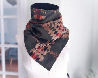 Cowl. Southwestern scarf. Aztec cowl with snap buttons. Unisex Scarf. Jtrove.