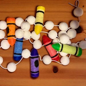 Back to School Crayon Felt Garland