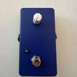 PB-1 “Power Booster” effect pedal