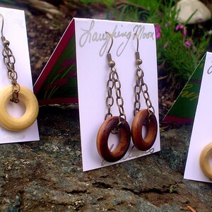Eclipse Ohrringe aus Holz und Messing