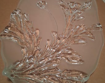 Vintage 16" Canape plate by Savior Vivre ~ Artesian Noveou