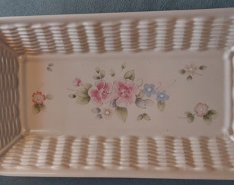 Pfaltzgraff Tea Rose Bread Basket Tray