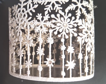 Glittered 3 wick candle holder Falling Snow