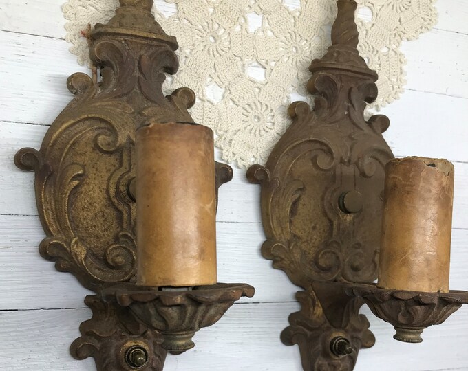 2 Antique Cast Iron Lights Lamps Light Fixtures Wall Sconce Etsy