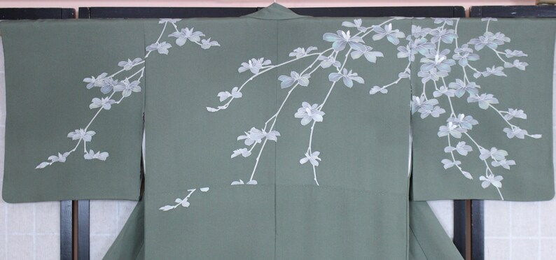 Zweige Kirschblüten und Blätter in Grau und Blaugrün | Etsy