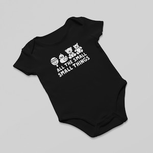 All die kleinen Dinge Strampelanzug | Babybody | Lyrik Body | Emo Baby Body | Emo Baby Body | Band-Body | Blink-182 Parodie