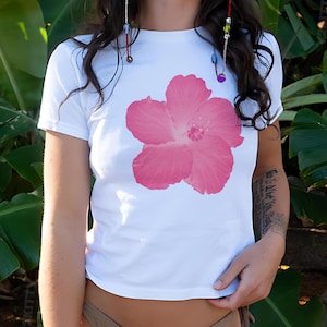 Y2K Hibiscus Flower Baby Tee: Trendy Summer Crop Top