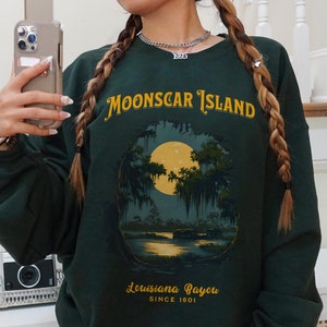 Sudadera de la isla Moonscar / Sudadera de película de dibujos animados retro de Halloween, Isla Zombie, Regalo de Halloween, Nostalgia de los 90, Suéter retro de Halloween